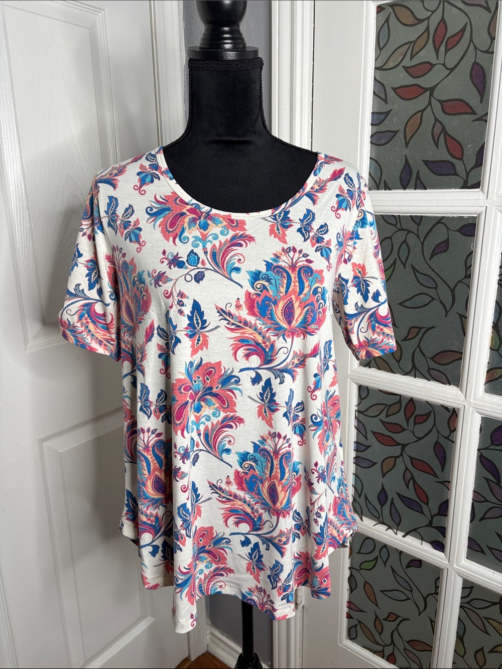 LuLaRoe White Short Sleeve Scoop Neck Top with Pink & Blue Floral Print